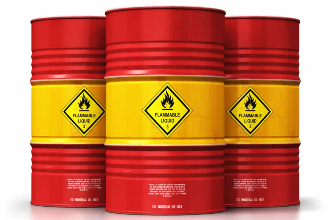 نقطه اشتعال پارافین مایع: راهنمای کامل ایمنی و کاربرد | شرکت کیمیا فرایند رازی